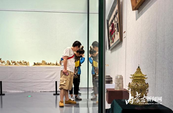 沿黄九省区民间工艺美术精品展在内蒙古美术馆开展 第7张